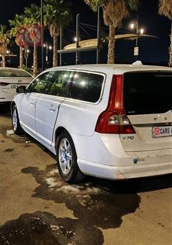 فولفو V70